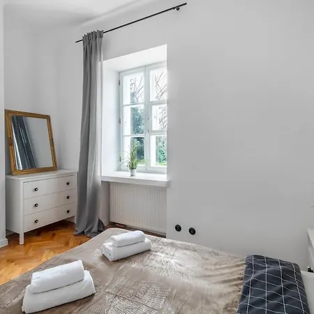 Close-warsaw - Elegant & Spacious In Old Town - Mostowa Lejlighed